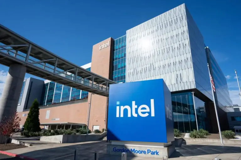 Intel Stock: Analyzing Its Current Performance and Future Outlook