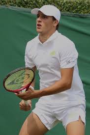 Luciano Darderi: Rising Star in the Tennis World