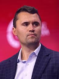 ¿Quién es Charlie Kirk? Un Vistazo a su Vida y Carrera