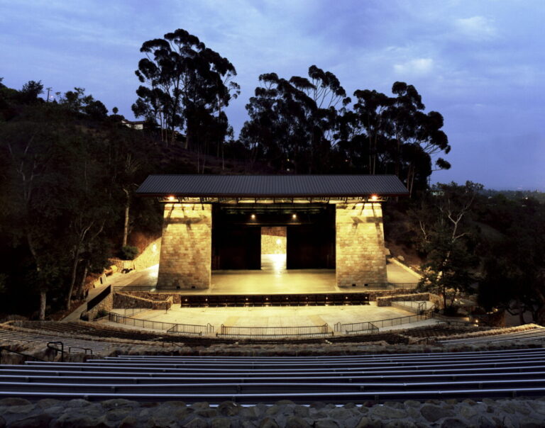 Exploring the Santa Barbara Bowl: A Cultural Landmark