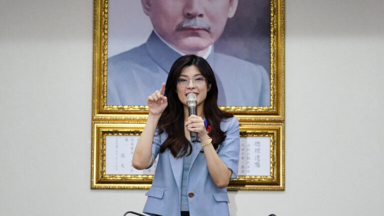 郑丽文: Political Landscape and Recent Developments