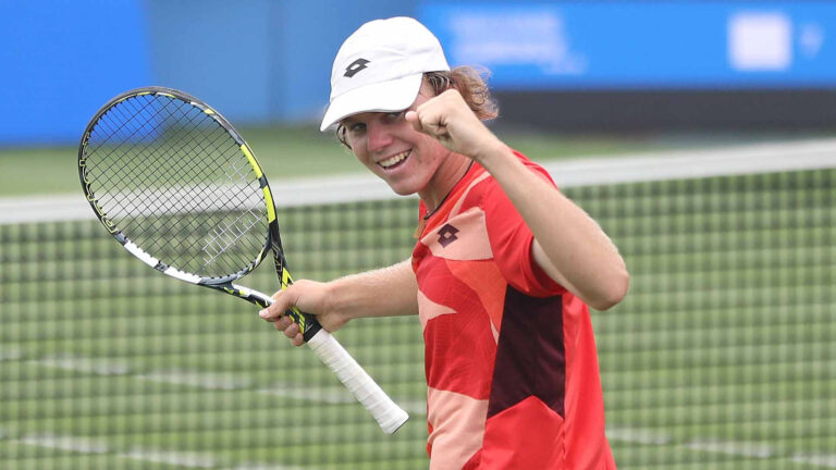 Alex Michelsen: A Rising Star in the World of Tennis