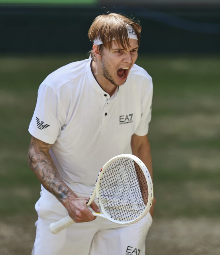 Alexander Bublik: Breaking Through in Professional Tennis