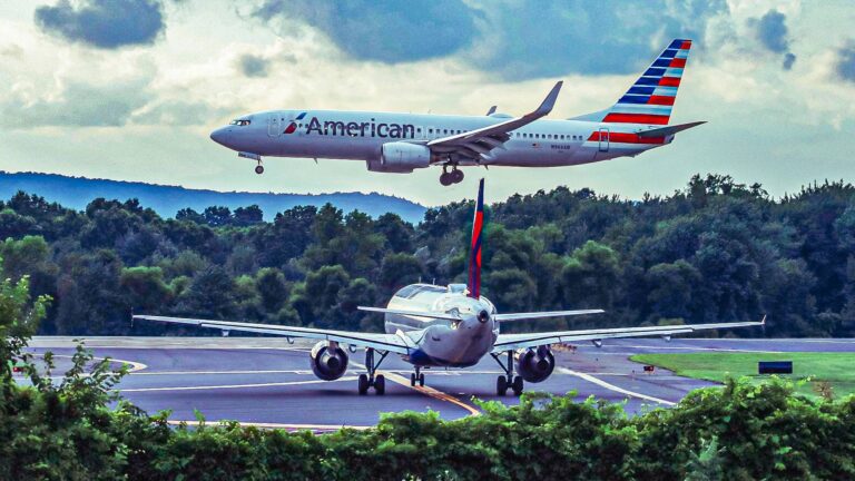 American Airlines Faces Challenges Amid Government Shutdown