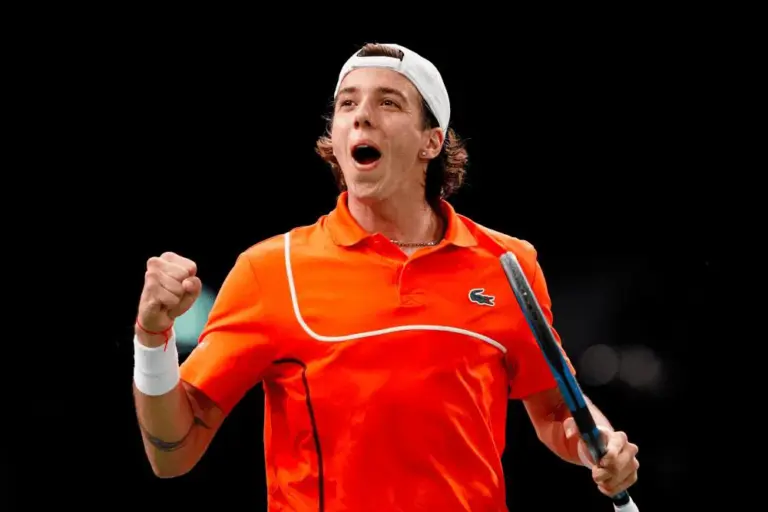 Arthur Cazaux: A New Force in Tennis