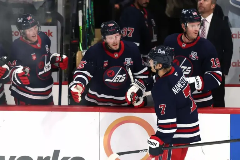 Blackhawks vs Jets: Key Highlights from Recent NHL Showdown