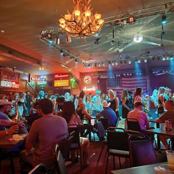 Discovering Coyote Joe’s: A Hub of Country Music and Fun