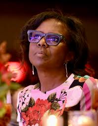 The Impactful Career of Deborah Roberts