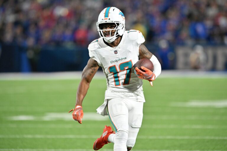 Dolphins vs Panthers Predictions: What to Expect