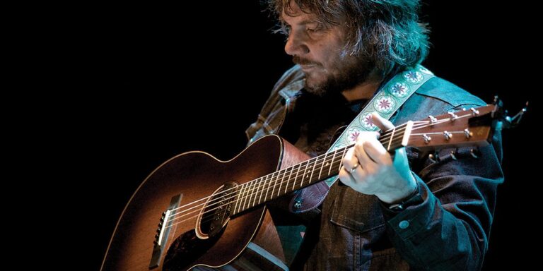 Exploring the Legacy of Jeff Tweedy in Music