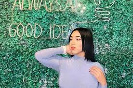 Introducing the Artistic Journey of Jennifer Rivas