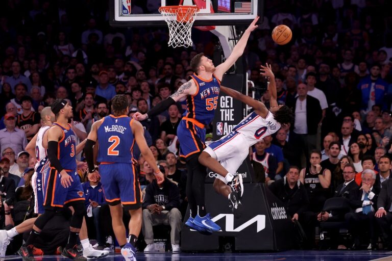 Knicks vs 76ers: A Historic Rivalry in the NBA