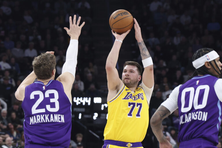 Los Angeles Lakers: Analyzing Their Current Season