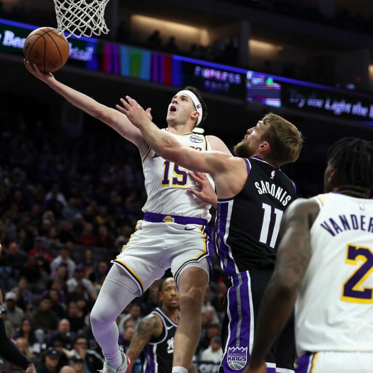 Lakers vs Kings: A Rivalry in Full Swing
