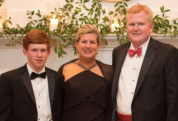 The Murdaugh Family: A Deep Dive into a Legal Dynasty’s Scandal