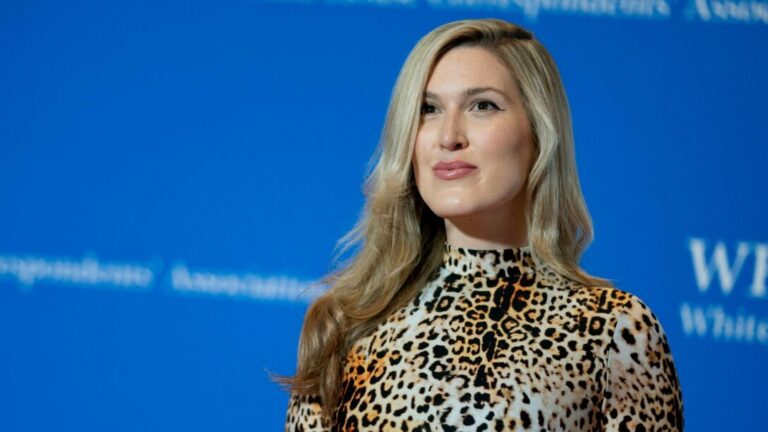 Olivia Nuzzi: A Rising Star in Political Journalism