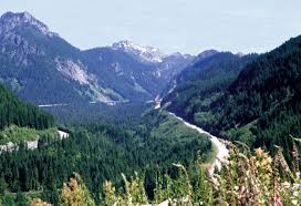 Exploring Snoqualmie Pass: A Premier Winter Escape