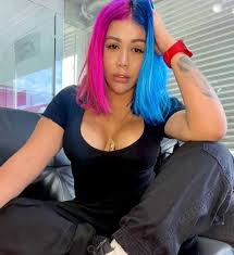 Exploring the Rise of Yina Calderon: Influencer and Entrepreneur