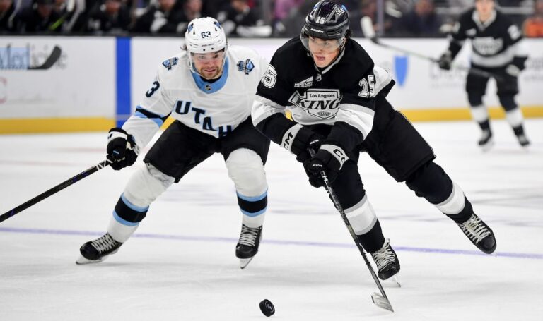 Kings vs Mammoth: A Clash of Titans on the Field