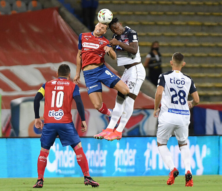 The Fierce Rivalry: Medellín – Junior in Colombian Football