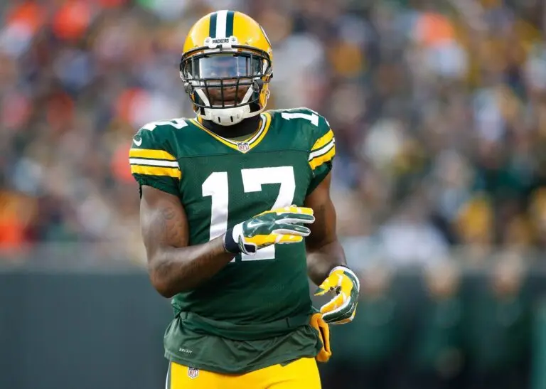 A Closer Look at NFL Superstar Davante Adams in 2023