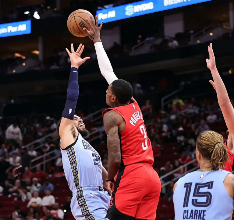 Grizzlies vs Rockets: Analyzing the Riveting Matchup