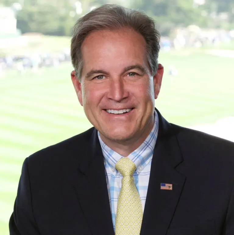 Discovering the Legacy of Jim Nantz in Sports Broadcasting