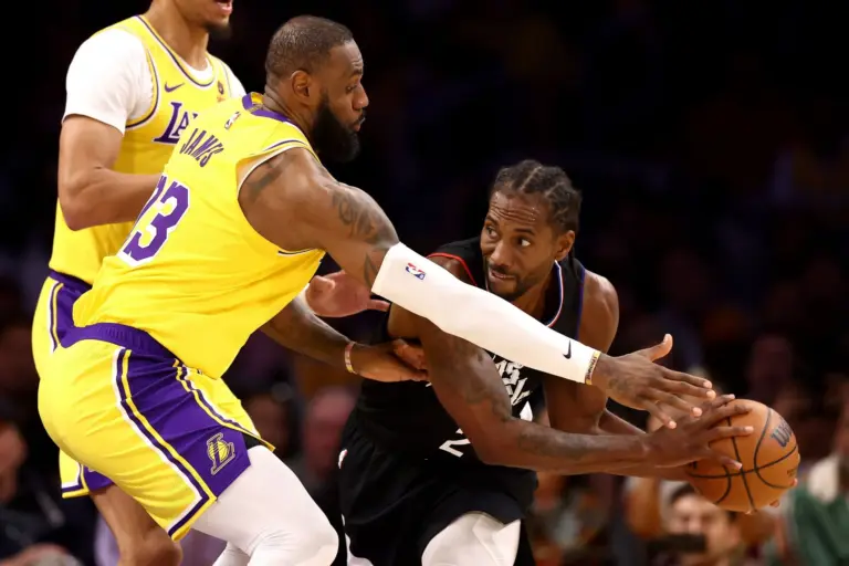 Lakers vs Clippers: A Clash of Los Angeles Titans
