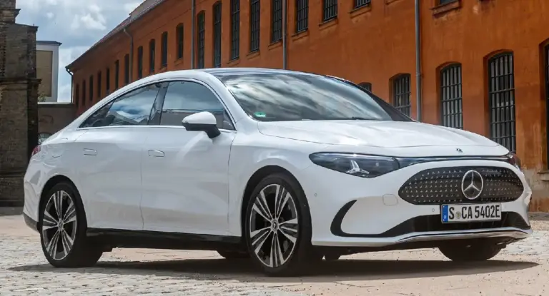The Evolution and Impact of Mercedes Benz in the Automotive Market