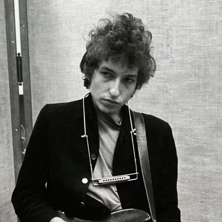 Bob Dylan: A Timeless Impact on Music and Culture