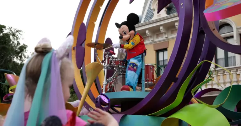 Understanding the Disneyland Measles Outbreak