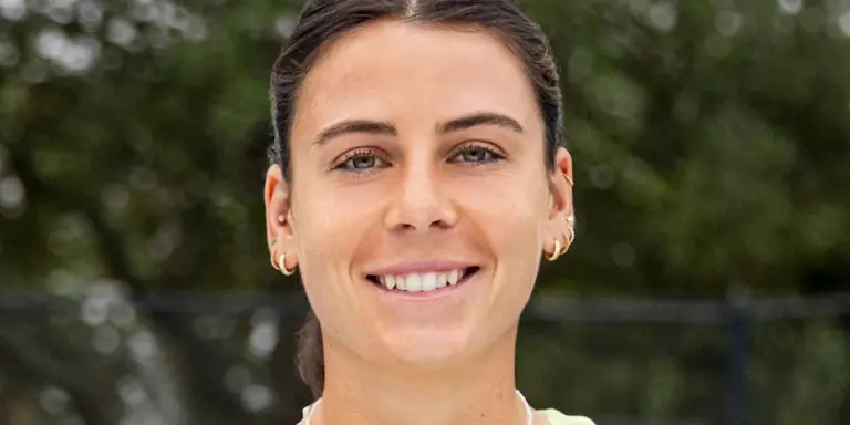 Emma Navarro: A Promising Young Talent in Tennis