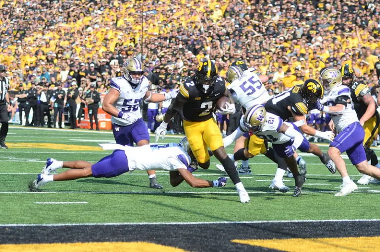 Iowa vs Washington: A Thrilling NCAA Face-off