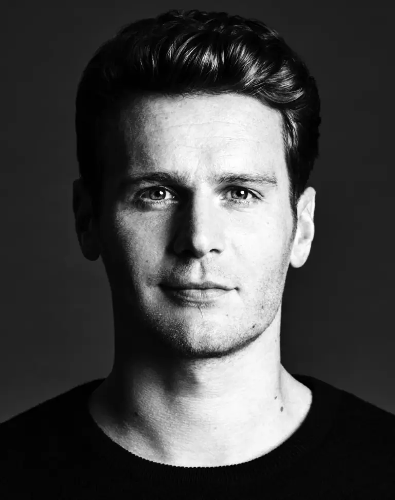 The Rise of Jonathan Groff: Broadway to Screen Stardom