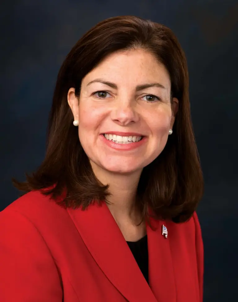 Understanding Kelly Ayotte’s Political Journey