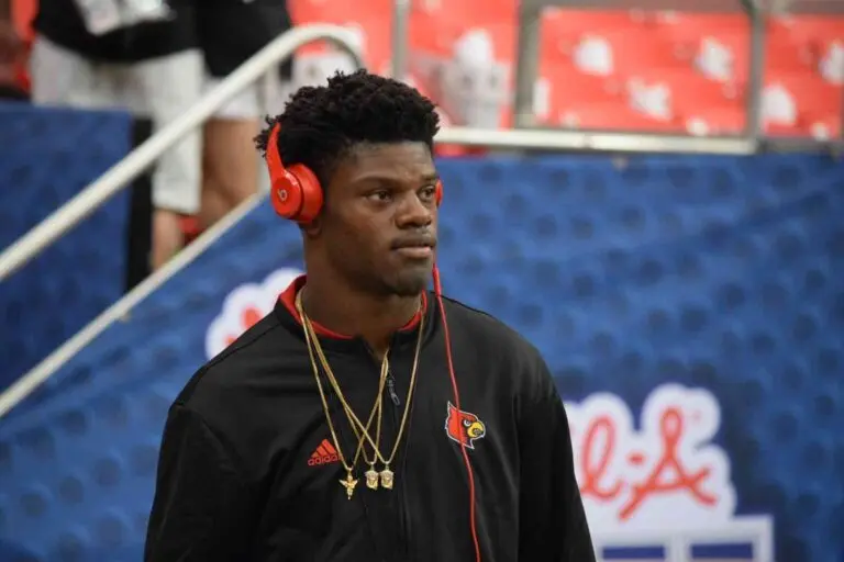 Lamar Jackson: Rising Star in the NFL