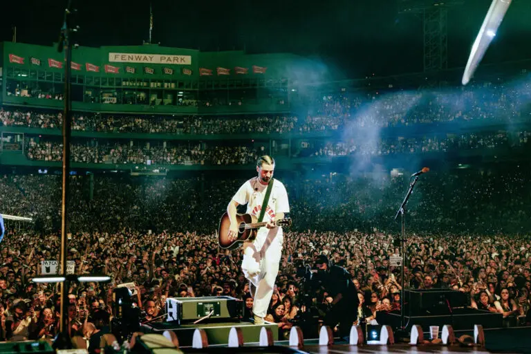 Noah Kahan Shines at Fenway Park Concert