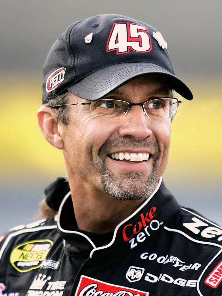 The Legacy of Richard Petty: NASCAR’s King