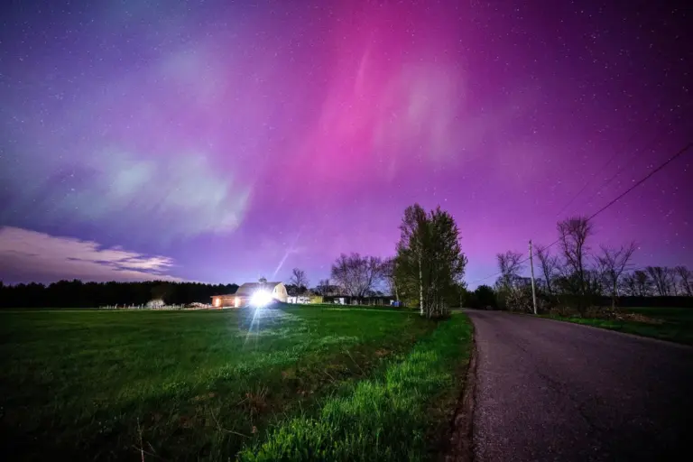 Aurora Forecast: Northern Lights Expected Across 16 U.S. States