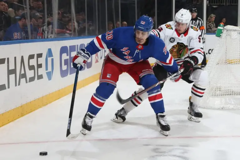 Blackhawks vs Rangers: Rangers Dominate with 6-1 Victory