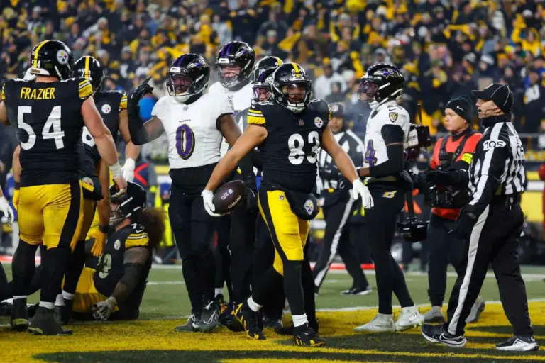 Connor heyward signs with the Las Vegas Raiders