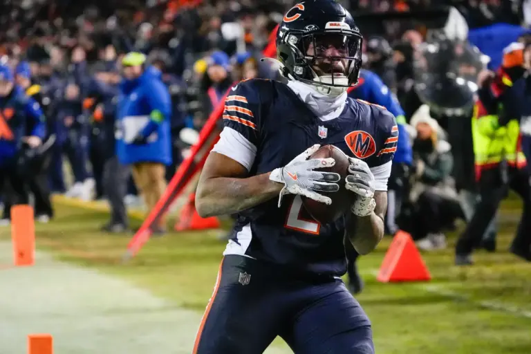 Dj moore traded to the buffalo bills
