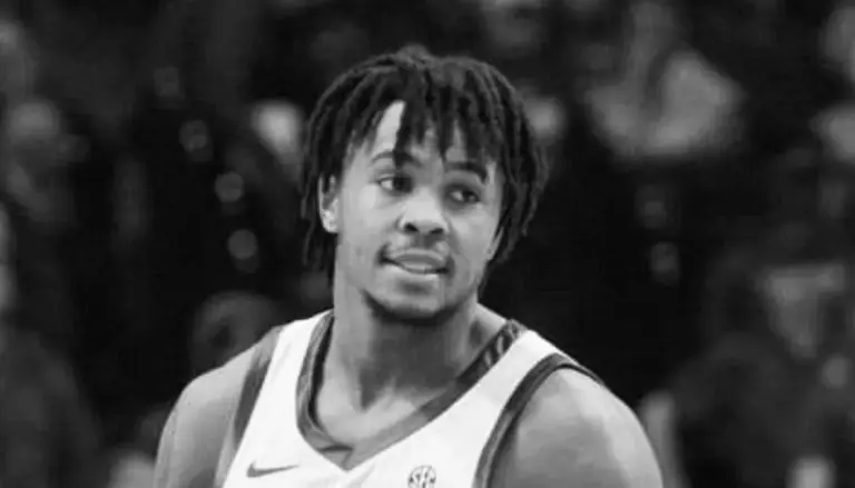 DJ Wagner Shines as Arkansas Wins SEC Tournament Championship
