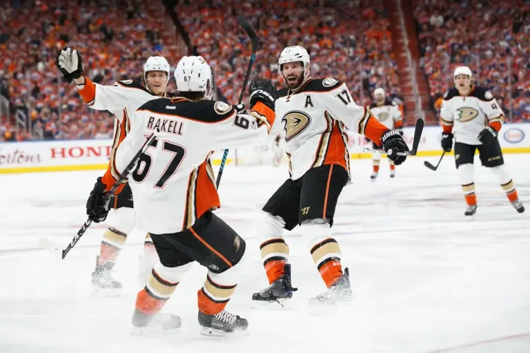Ducks vs Oilers: A Crucial Matchup in the Western Conference