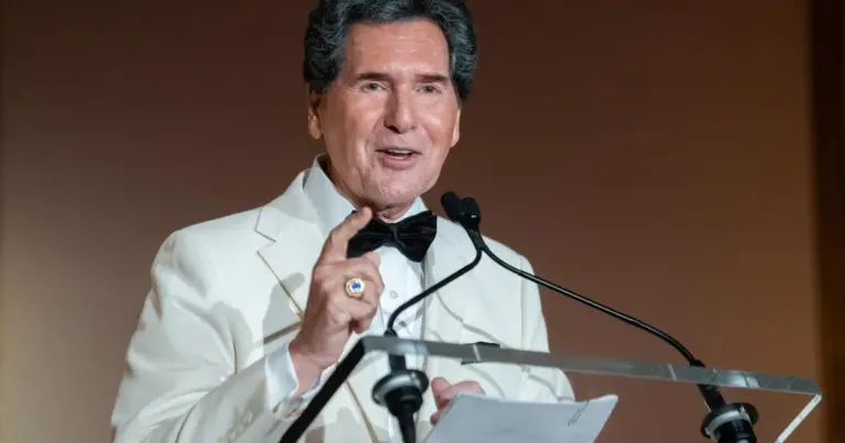 Ernie anastos