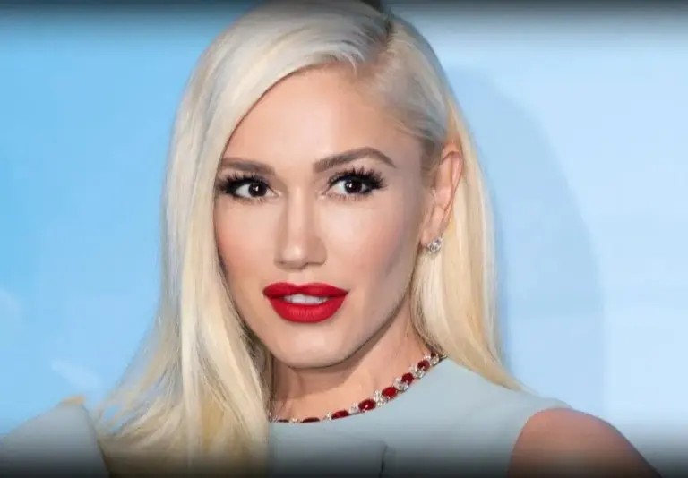 Gwen Stefani Welcomes Son Apollo at Age 44