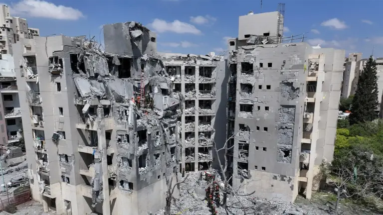 Iran Israel War Ceasefire: Escalating Tensions and Stalled Negotiations