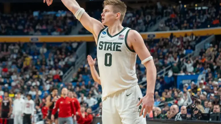 Jaxon Kohler Shines in NCAA Tournament Showdown