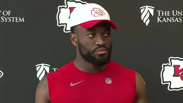 Joshua Uche Signs with Miami Dolphins