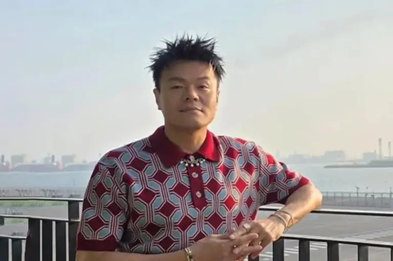 Jyp: Park Jin Young Steps Down from  Entertainment Leadership